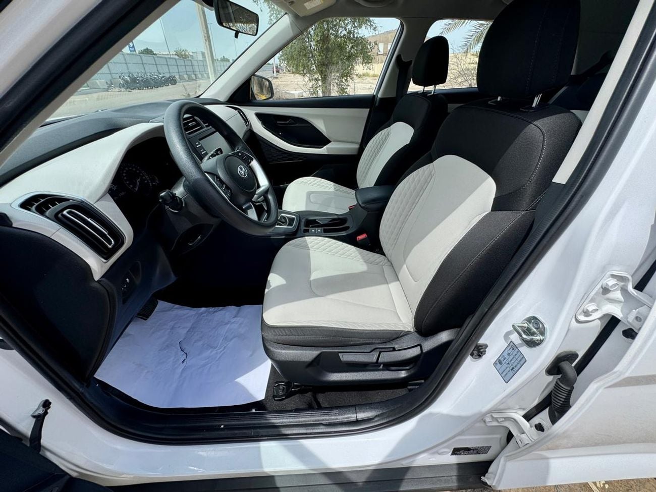 Hyundai Creta Mid 1.6L 770-Monthly l GCC l Cruise, Camera, Navigation l Accident Free