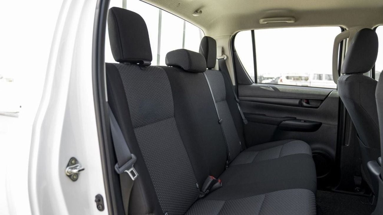تويوتا هيلوكس GL (LHD) TOYOTA HILUX DC COMFORT PLUS 2.4D MT 4X4 MY2024 - WHITE