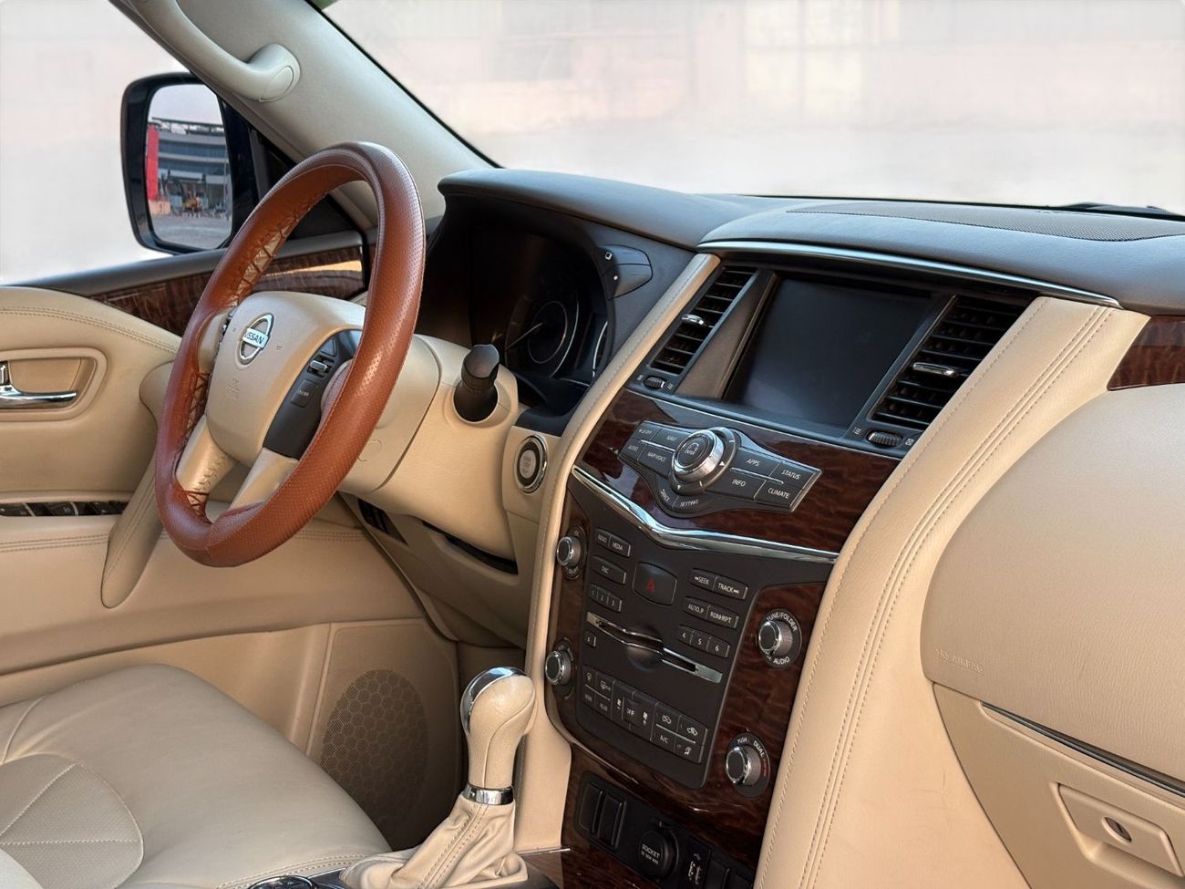 Nissan Patrol SE Platinum 4.0L 2018 | GCC SPECS | AED 1,430 per month