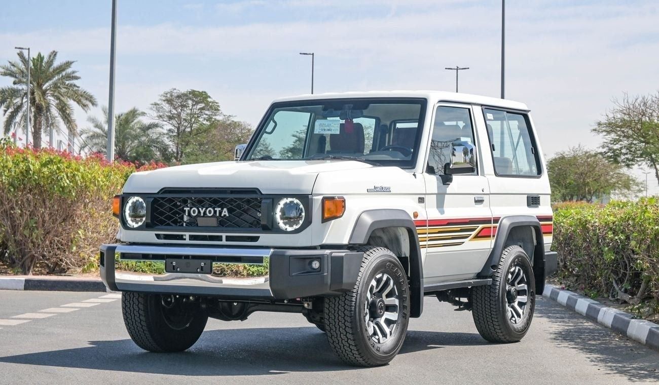Toyota Land Cruiser 70 LX COUPE