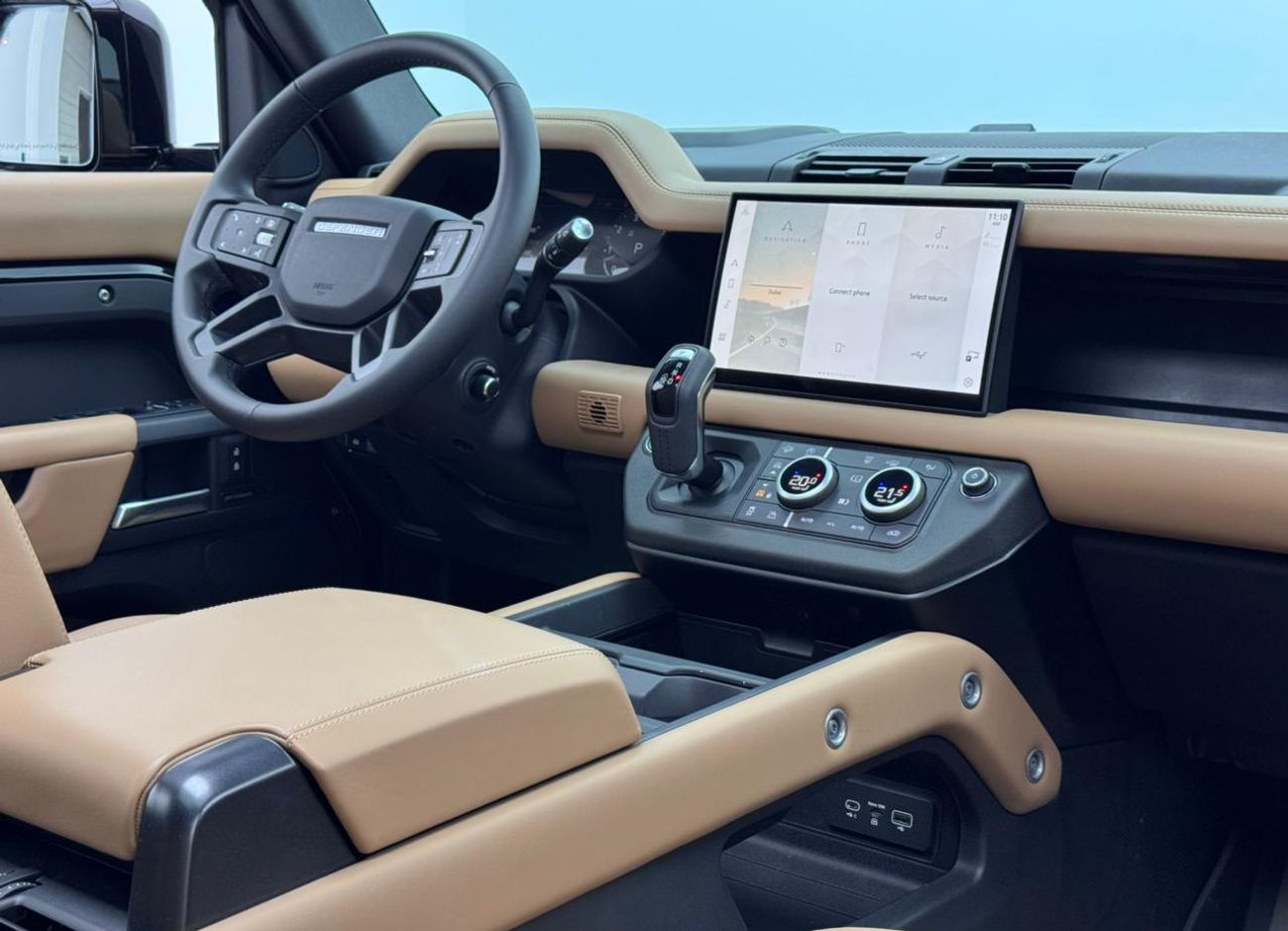 Land Rover Defender P400 110 X-Dynamic HSE 3.0L (5 Seater) 2025 Land Rover Defender P400 HSE 110 X-Dynamic HSE, 2030 Lan