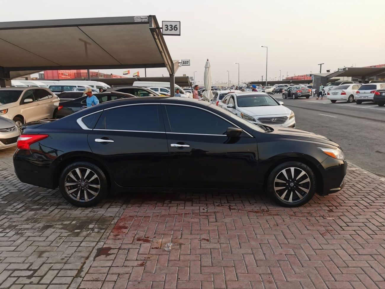 Nissan Altima SV Very good condition inside and outside