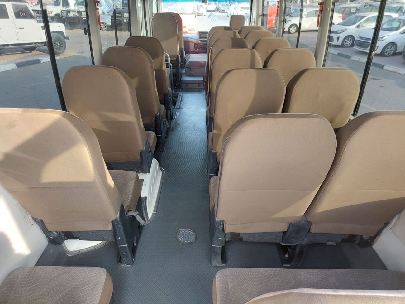 Toyota Coaster TOYOTA COASTER BUS RHD 2017 MODEL 4.0 L DIESEL AUTOMATIC(PM00207)