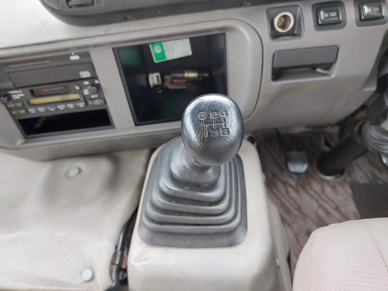 تويوتا كوستر TOYOTA COASTER BUS RHD 2005 MODEL 4.0 L DIESEL MANUAL(PM01094)