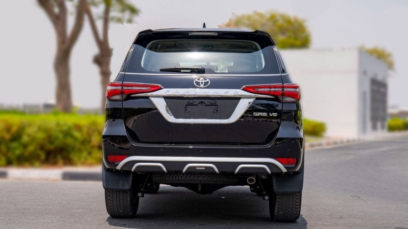 Toyota Fortuner Toyota Fortuner 4.0 2023 black Full Option