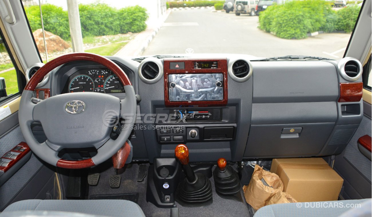 Toyota Land Cruiser 70 LX76 4.5 T-DSL ,WINCH, DIFF LOCK