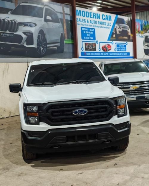 Ford F 150 XLT 3.5L (5 Seater) SMART CABIN