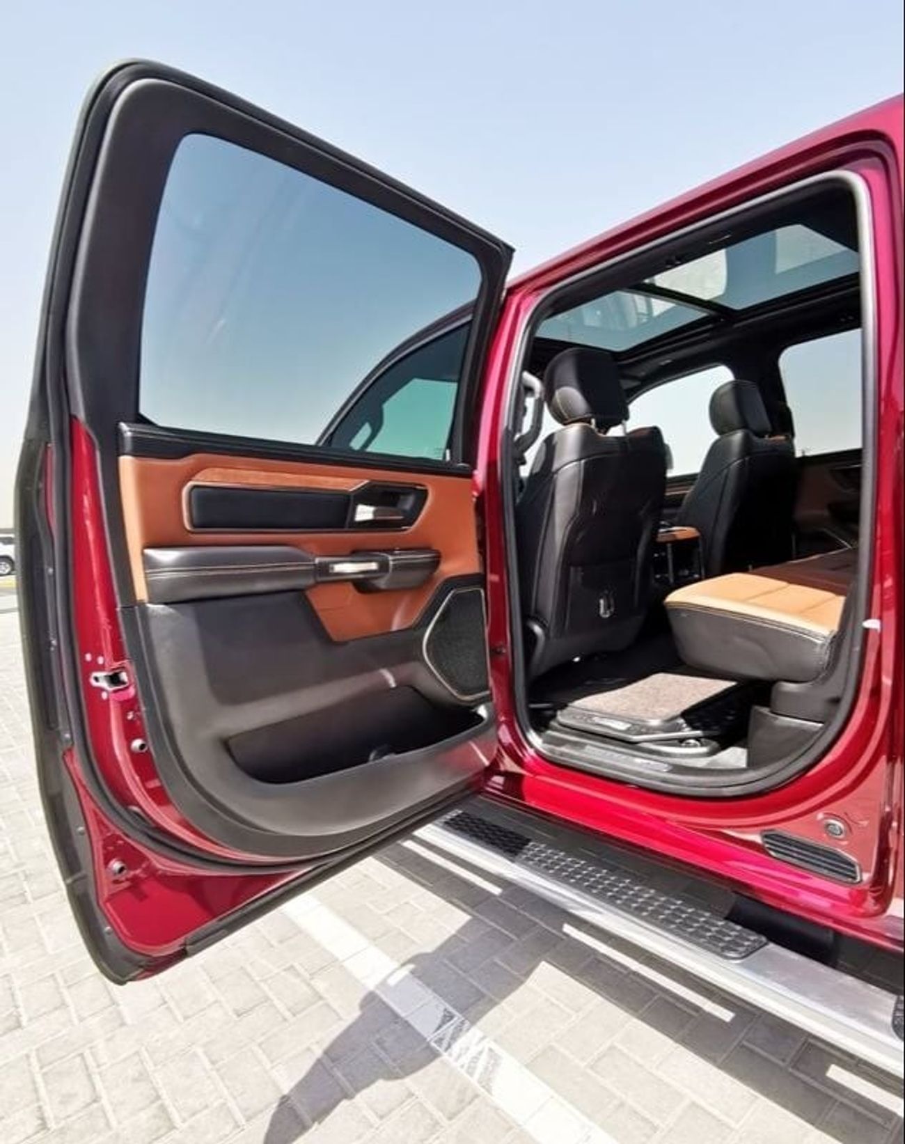 RAM 1500 Dodge RAM Longhorn - 2022- Red