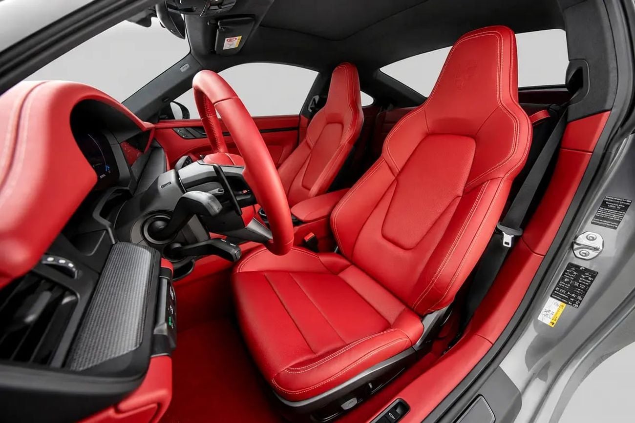 Porsche 911 CARRERA GTS | GCC Specs | Performance &amp; Luxury
