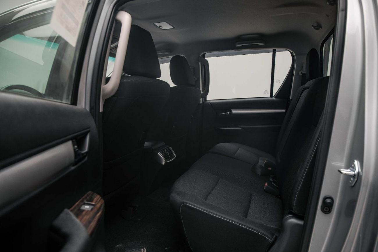 Toyota Hilux SR5 4.0L - Silver Metallic Inside Black | Export Only