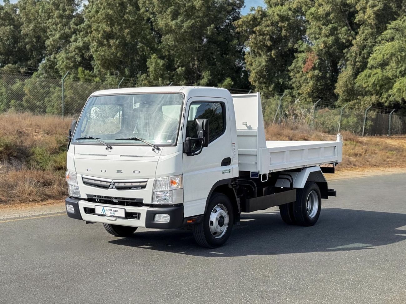 ميتسوبيشي فوسو كانتير 2026 GCC | TIPPER TRUCK | 3.0L DIESEL | EURO 5 | RWD | BRAND NEW | Export