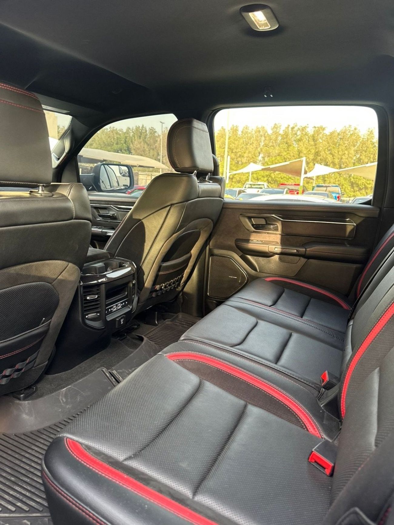 RAM 1500 TRX Crew Cab 6.2L DODGE RAM TRX 6.2 L supercharged 2022 Perfect condition  707hp Full option