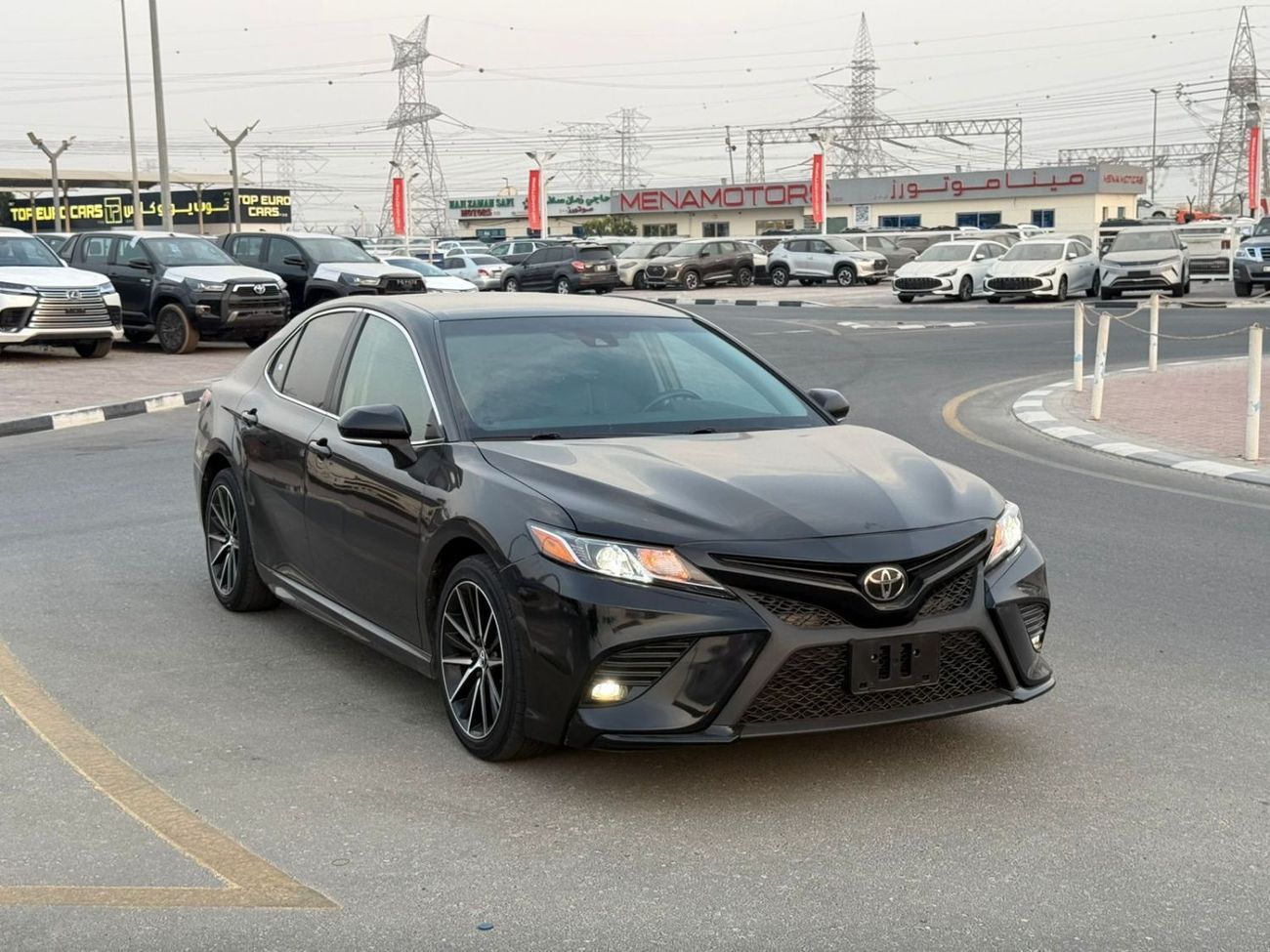 تويوتا كامري SE 2.5L (181 HP)