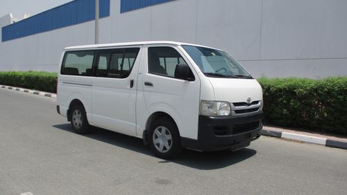 Toyota Hiace 14 passenger 2013 gulf space