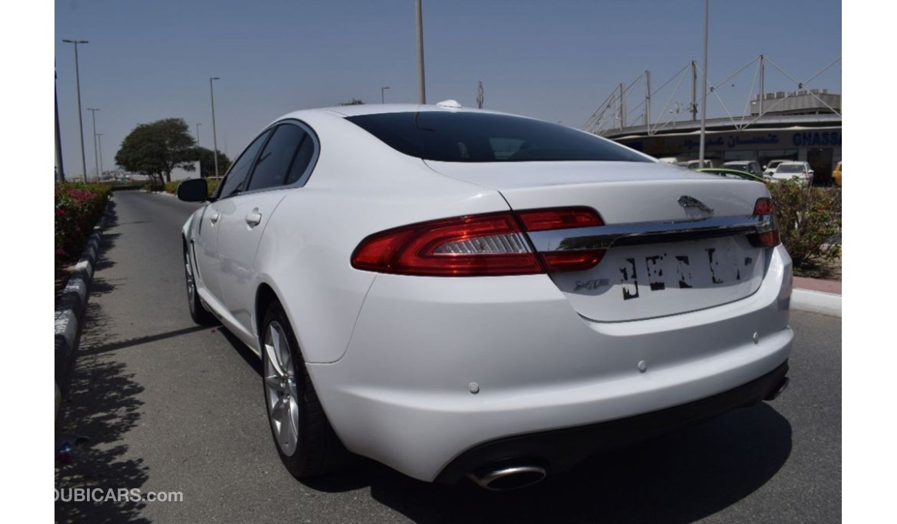 Jaguar XF LUXURY 2012 V8 GCC SPECS