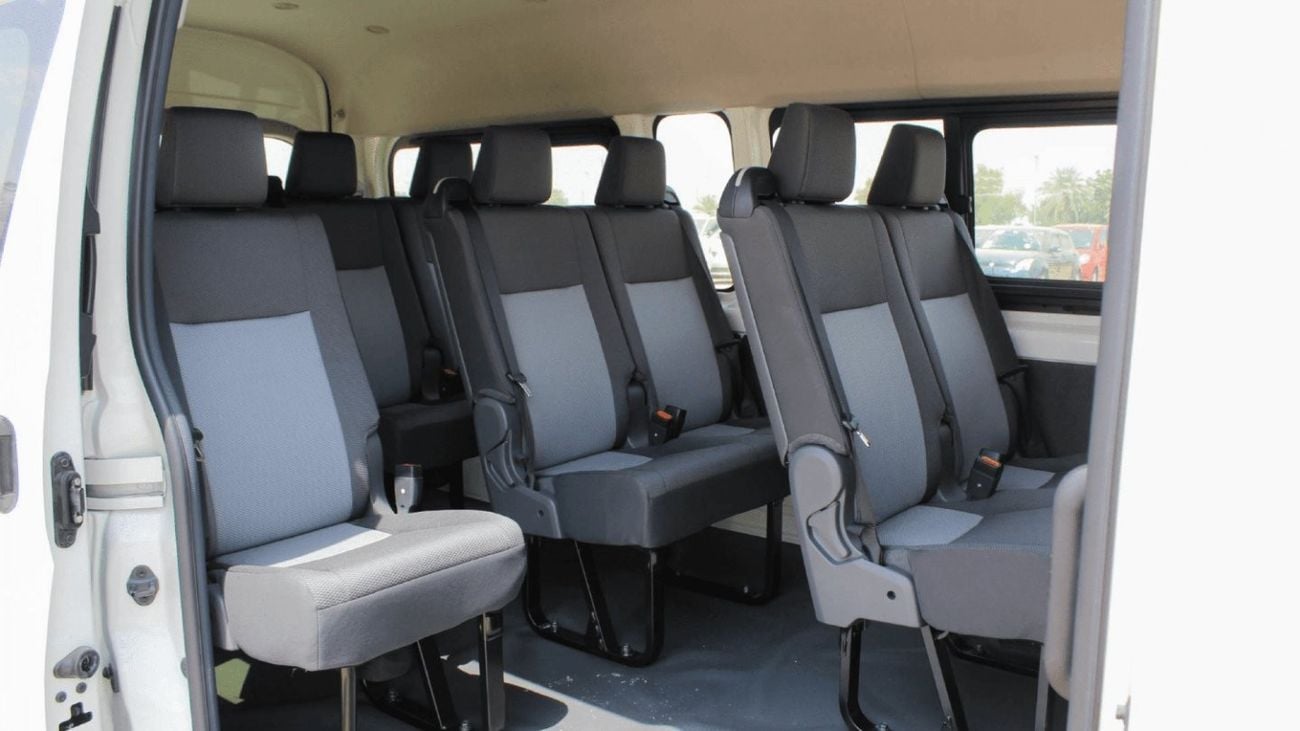 Toyota Hiace TOYOTA HIACE 2.8L COMMUTER MT 2023 HR