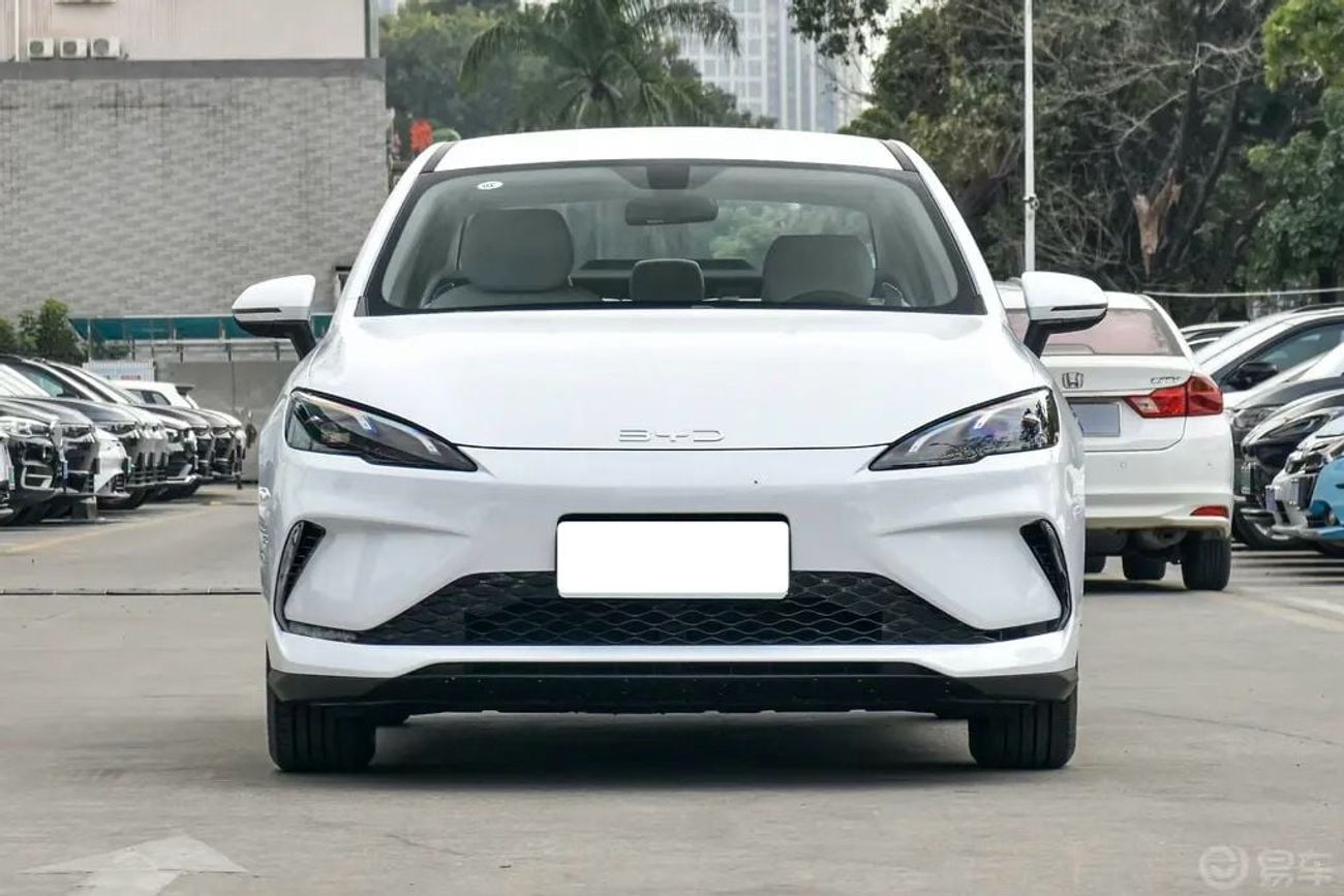 BYD Seal 05 DM-i 2025 BYD SEAL 05 DM-i HYBRID 55 KM