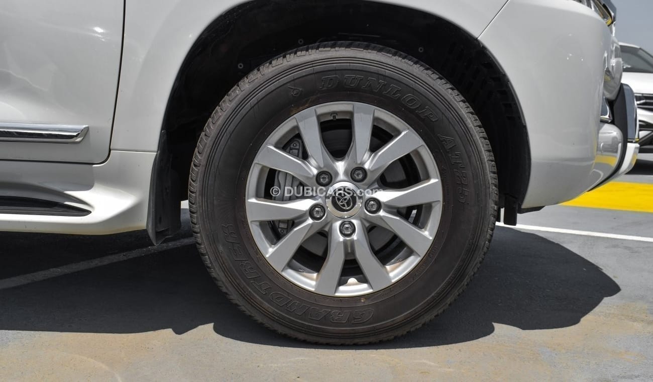 Toyota Land Cruiser TOYOTA LAND CRUISER VXR | 5.7L V8 | 2020 | GCC