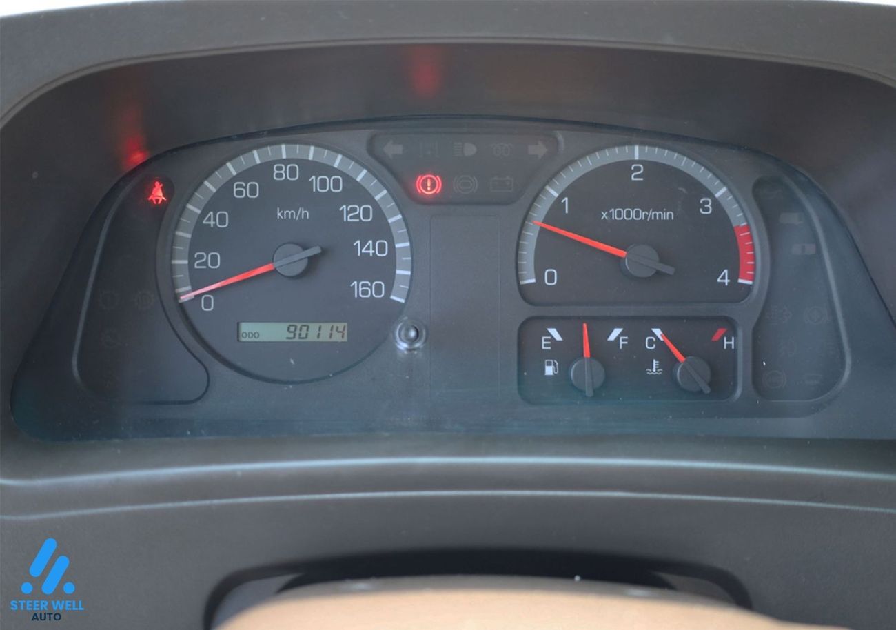 Mitsubishi Rosa 2016 - 30 Seater Bus - M/T Diesel - Well Maintained / Ready to Drive / GCC / Book Now