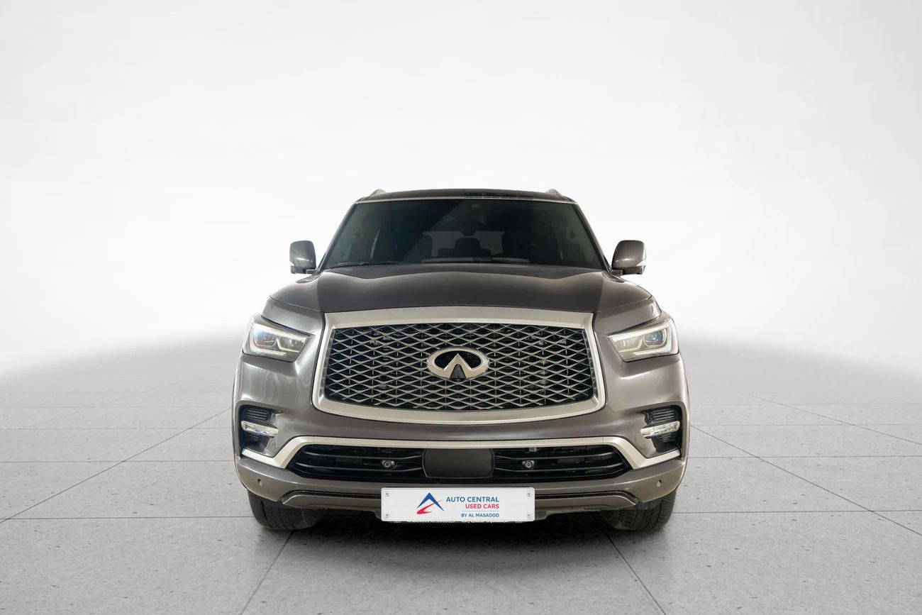 Infiniti QX80 LUXE 5.6