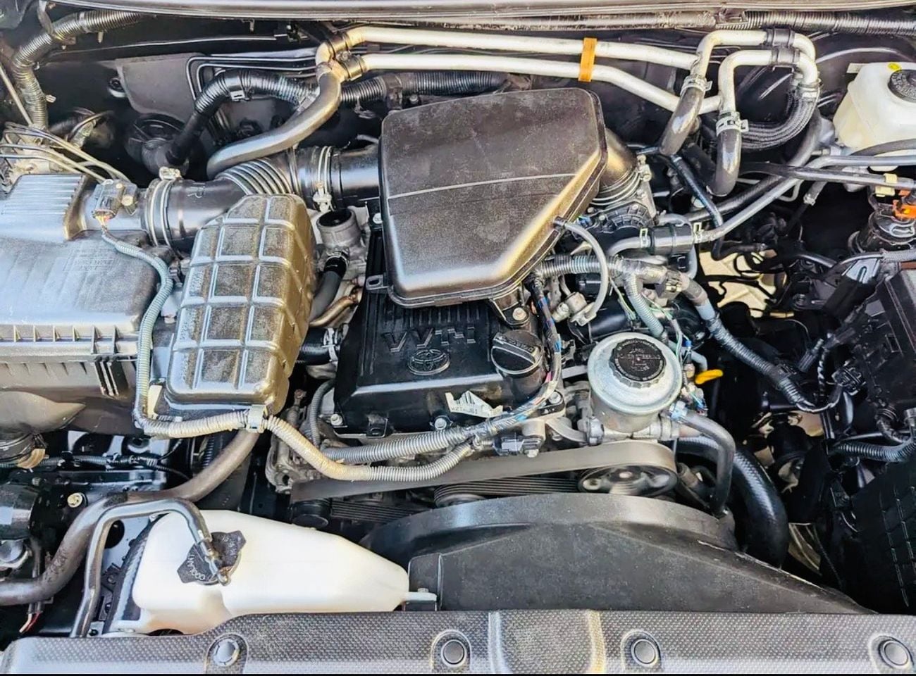Toyota Prado Toyota Prado 2011 facelifted 2023 V4 2.7 TX-L petrol
