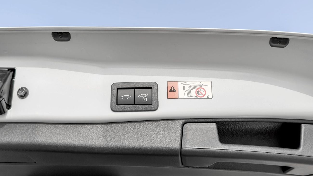 Toyota RAV4 LTD HEV 2026 Toyota Rav4 Limited 2.5L AT Hybrid (White-Beige)