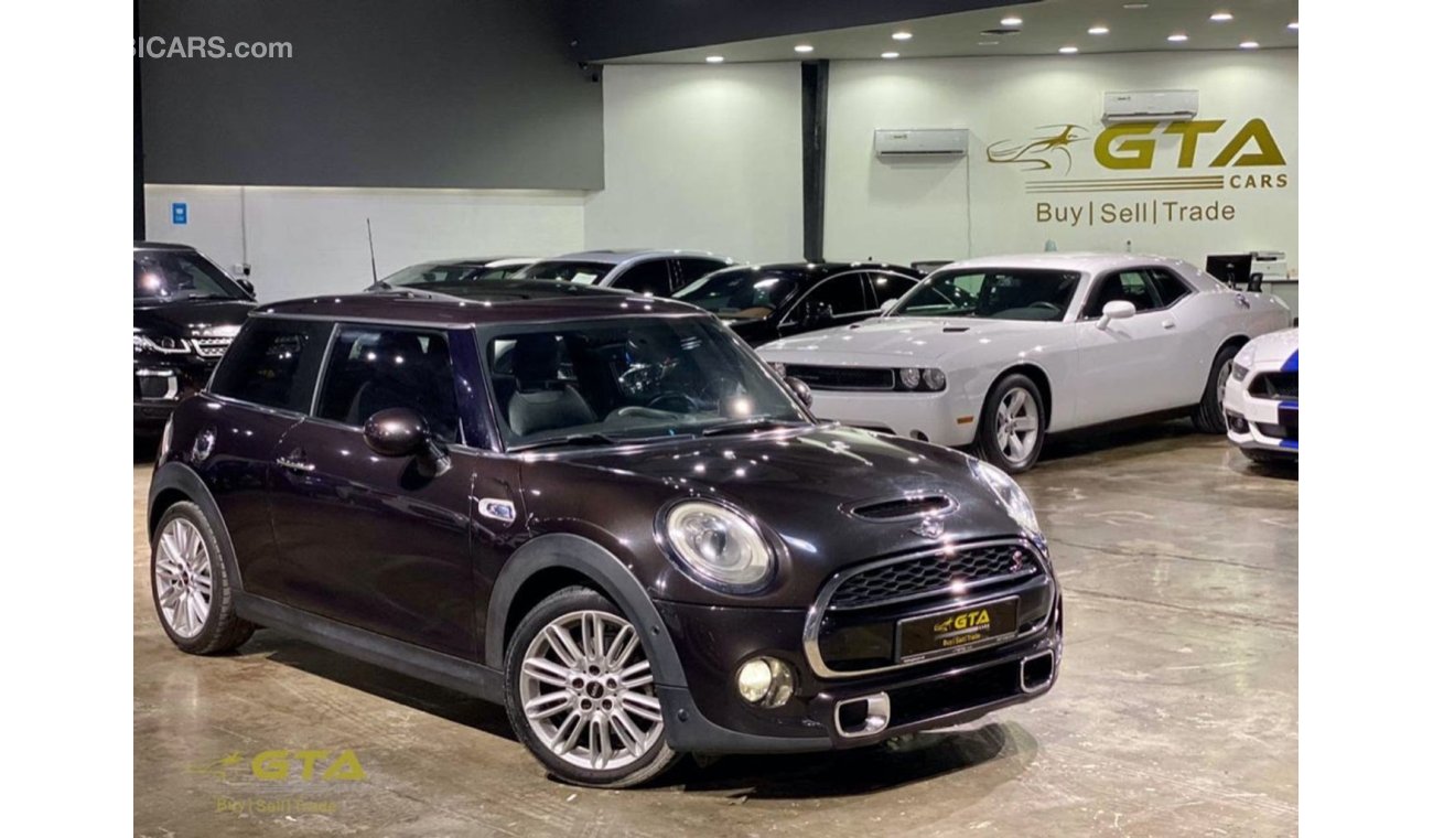 Mini Cooper S 2015 Mini Cooper S, Warranty, Full Service History, Fully Loaded, GCC