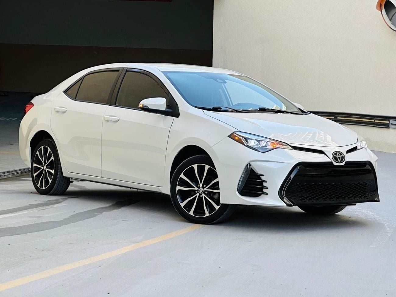 تويوتا كورولا SE Year: 2017  SE Engine: 1.8L V4