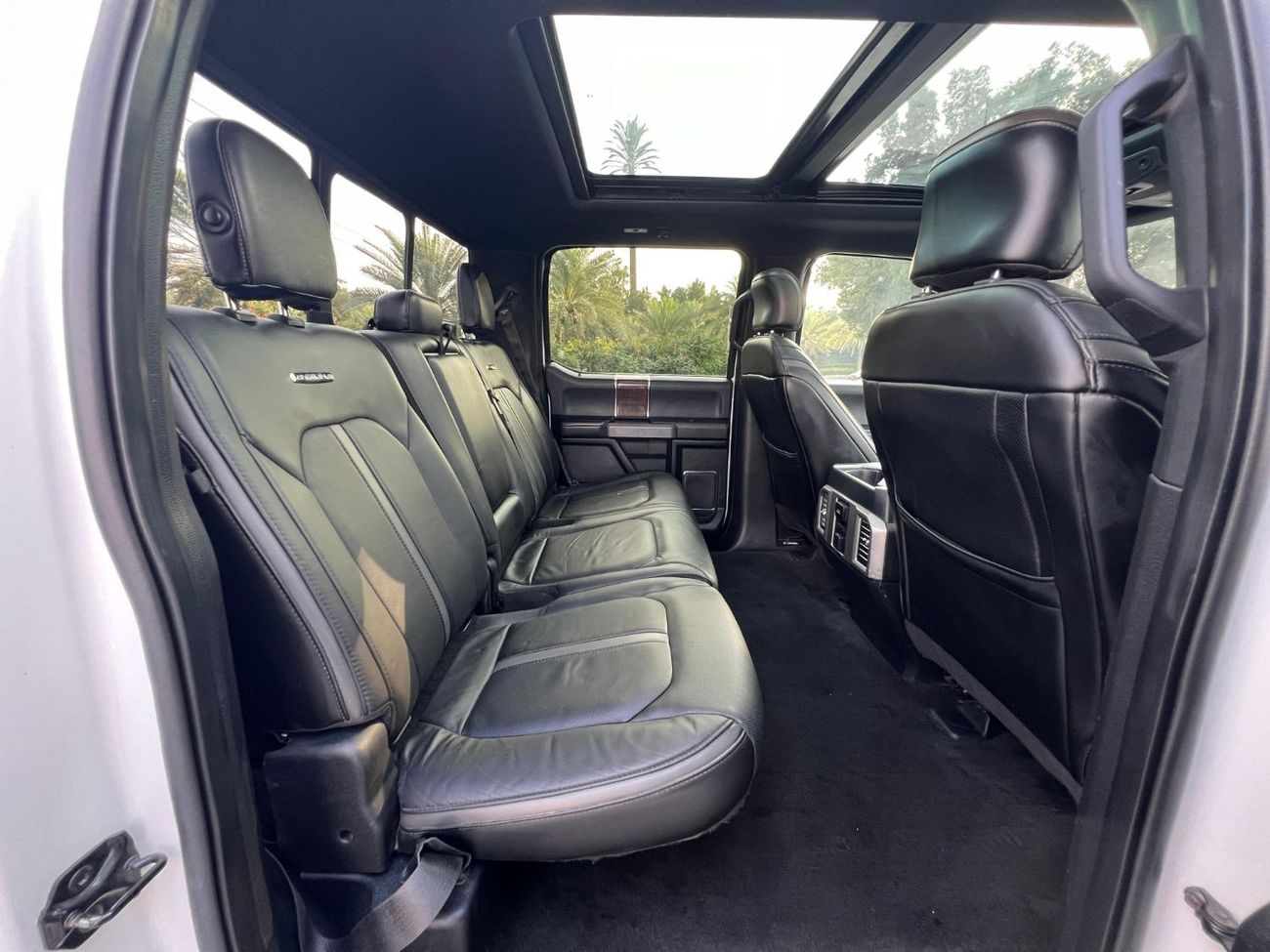 Ford F 150 FORD F-150 PLATINUM 2015 V6 PERFECT CONDITION