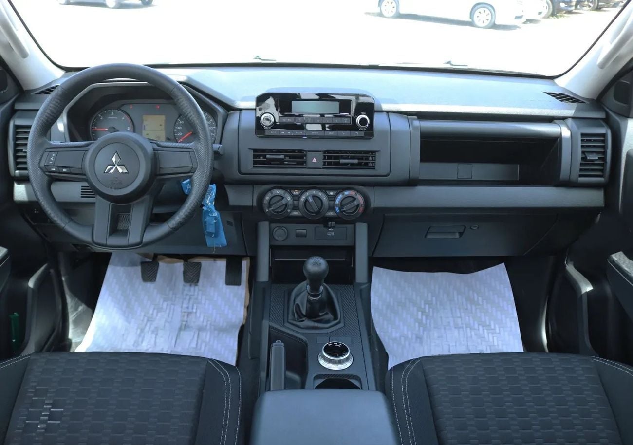 Mitsubishi L200 GLS Triton GLX 4WD 2.4L Diesel MT High Line