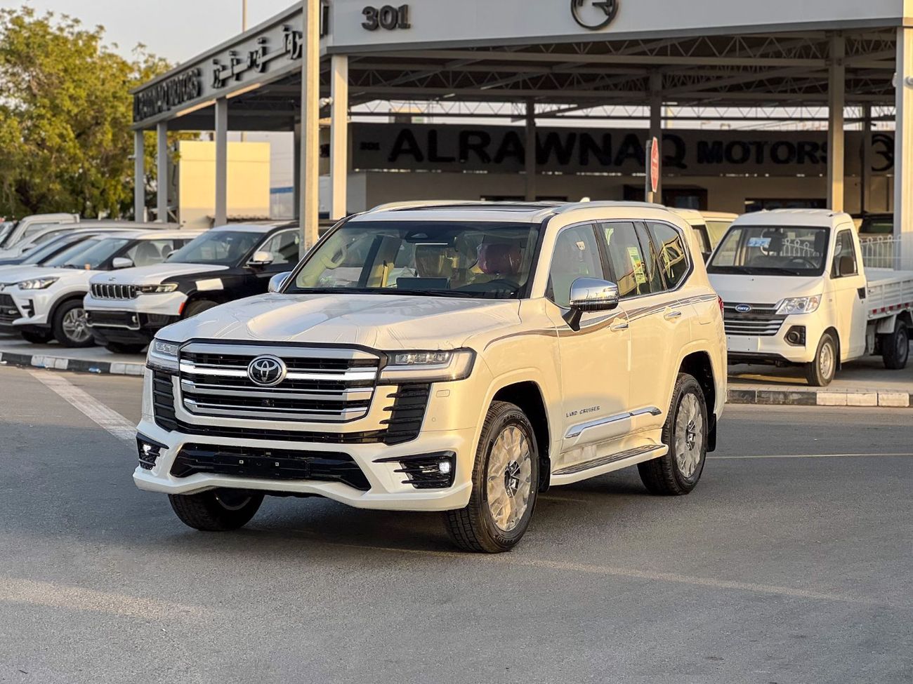 تويوتا لاند كروزر EXPORT ONLY - 2026 LC300 VX 4.0L (Black Interior) (GCC Specification)