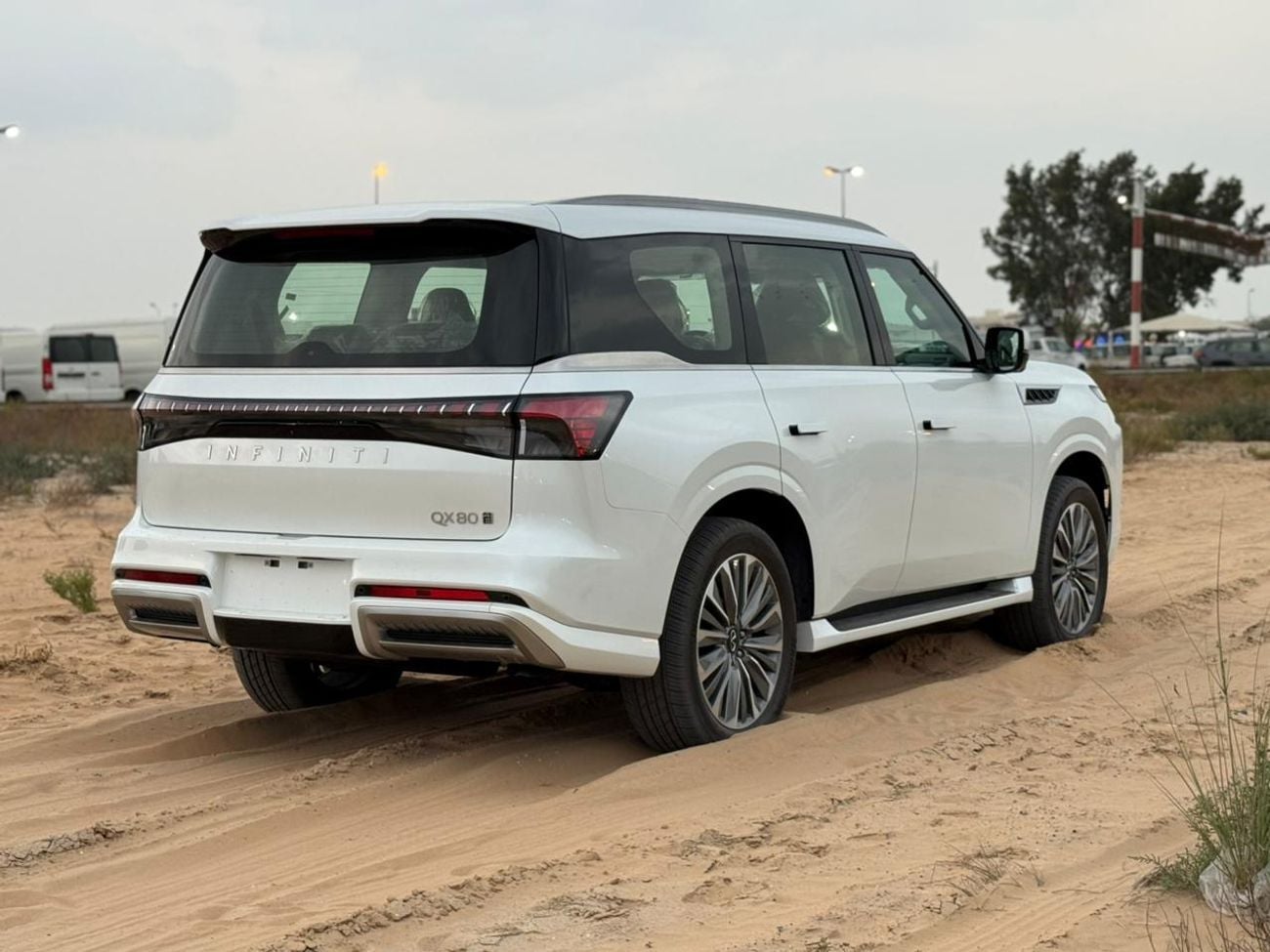 إنفينيتي QX80 Infiniti QX80 Autograph 3.5L V6