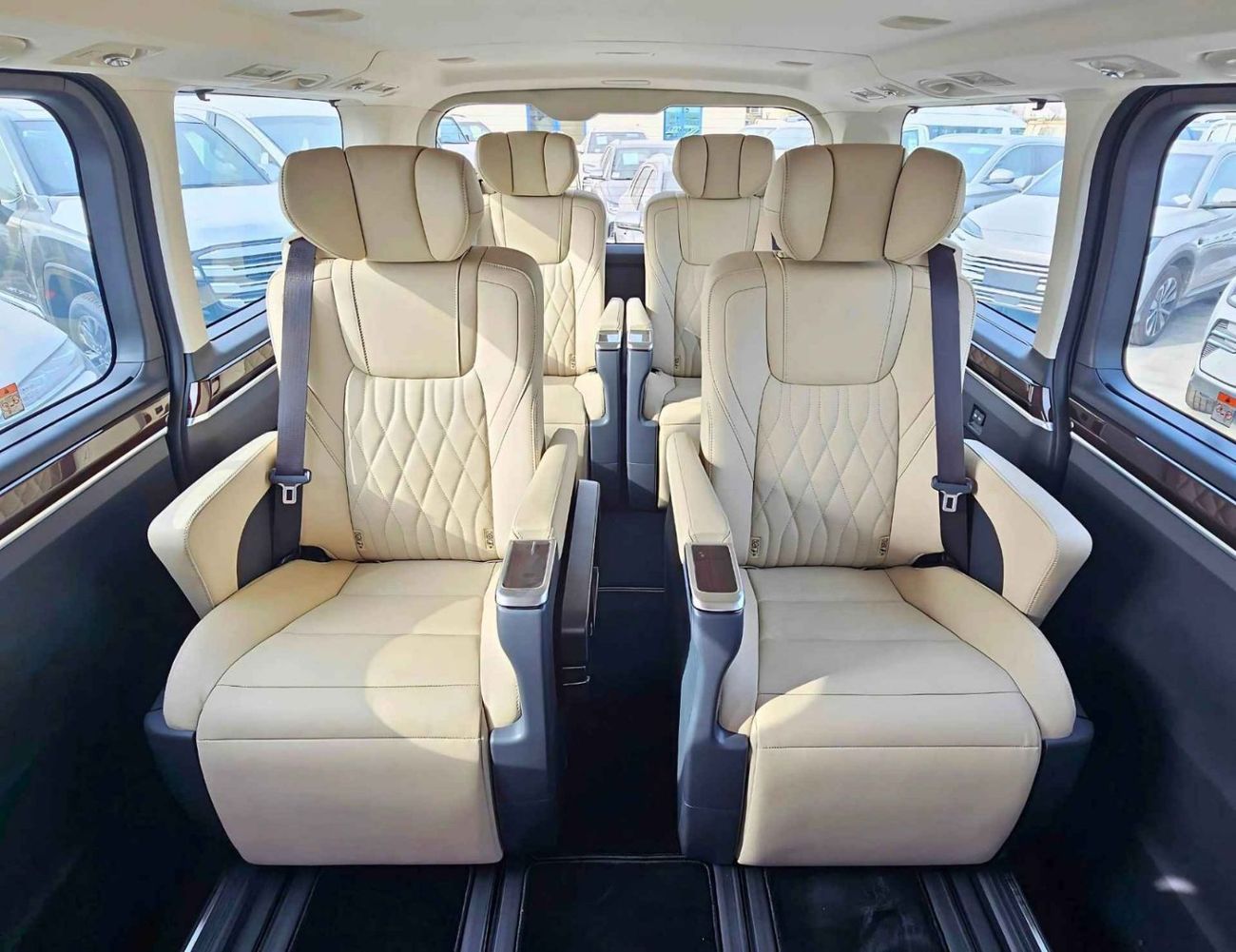 Toyota Granvia PREMIUM LUXURY/3.5L V6 PETROL A/T/360*CAMERAS, RADAR / VSC 8” MULTIMEDIA,VIP SEATS (CODE # GNPPR)