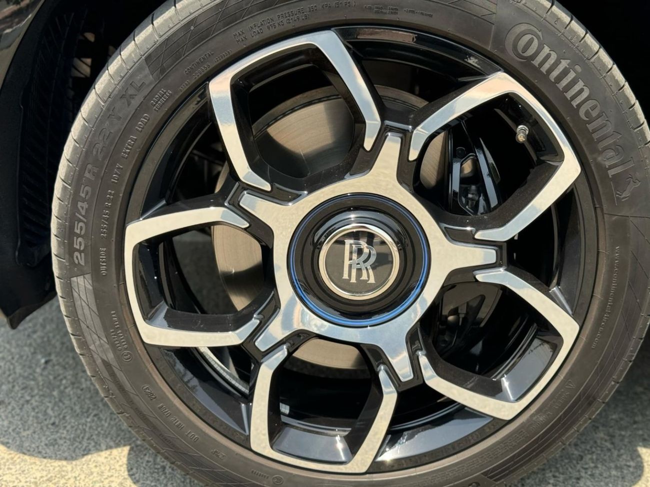 Rolls-Royce Cullinan GCC SPEC NEAT AND CLEAN LESS KILOMETER