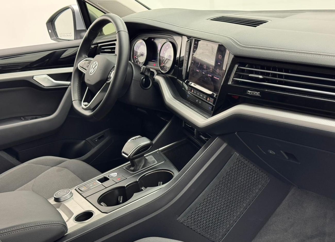 فولكس واجن طوارق Trendline 3.0L 2021 Volkswagen Touareg Trendline, 2026 Volkswagen Warranty, Volkswagen Service Histo