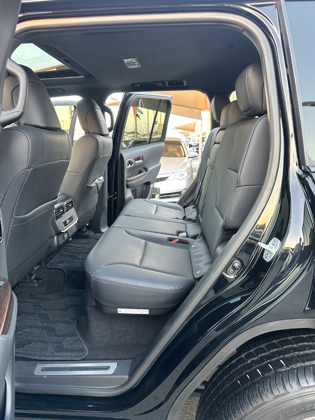 تويوتا لاند كروزر 