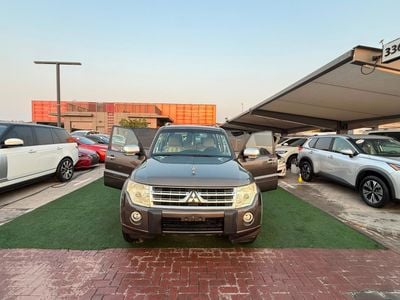 Mitsubishi Pajero GLS HIGHLINE Full panoramic sunroof, two original keys