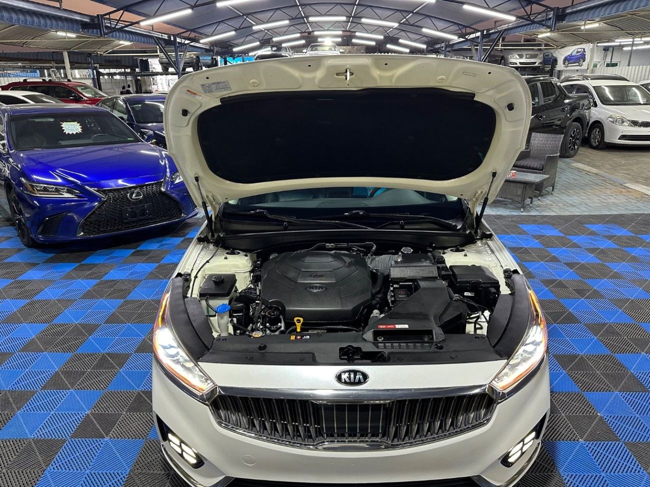 Kia Cadenza 3.3L V-6 DI, DOHC, VVT, 290 л.с.