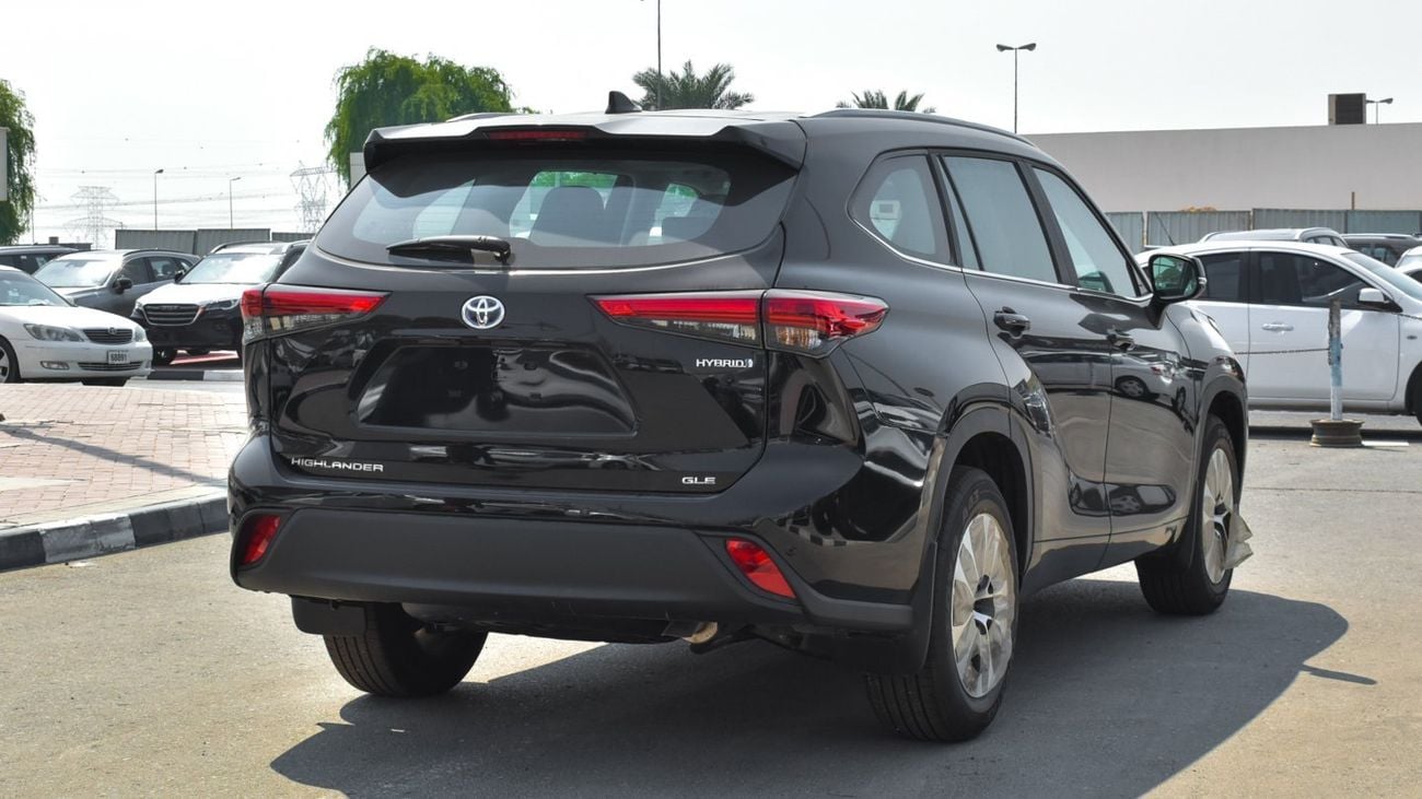 Toyota Highlander GLE 2.5 HYBRID, SUNROOF, ELECTRIC SEAT, MODEL 2026