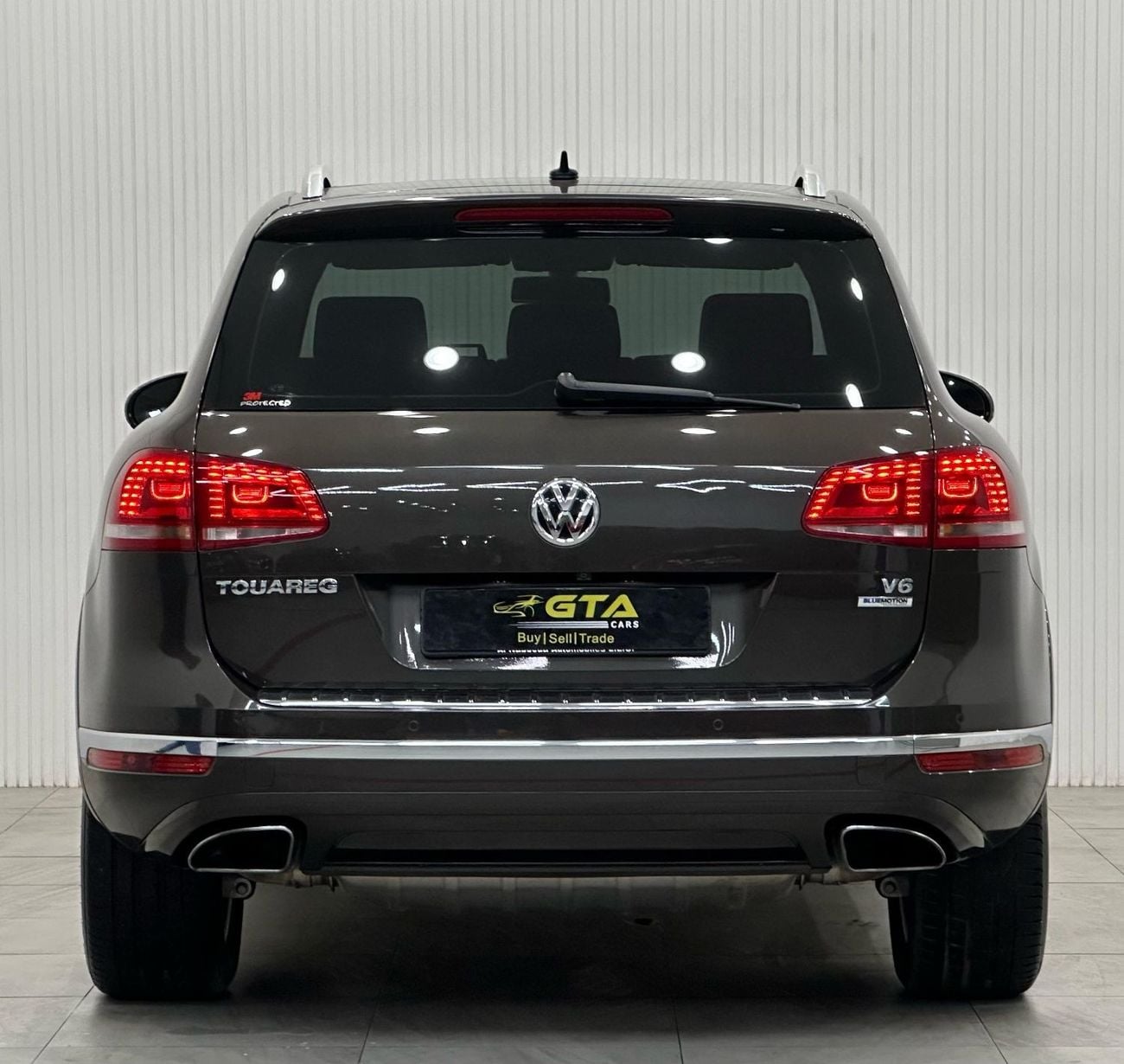 Volkswagen Touareg 2016 Volkswagen Touareg, Service History, Excellent Condition, GCC