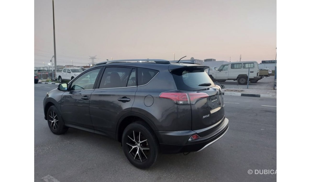 تويوتا راف ٤ TOYOTA RAV4 LIMITED FULL OPTION 2013