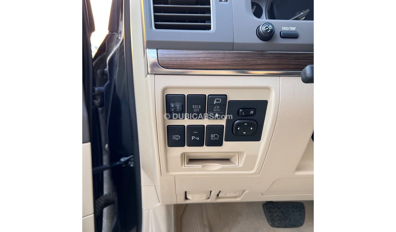 Toyota Land Cruiser VXR