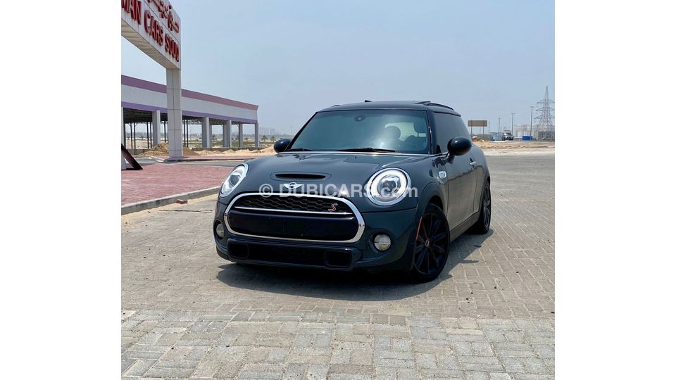 Used Mini Cooper S Coupé Good condition car 2018 for sale in Dubai 790448