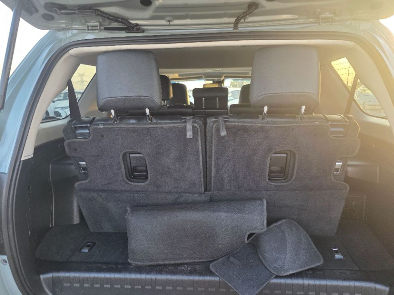 تويوتا Runner4 2022 Model Full option sunroof, 360 camera, 7 seater and 4x4