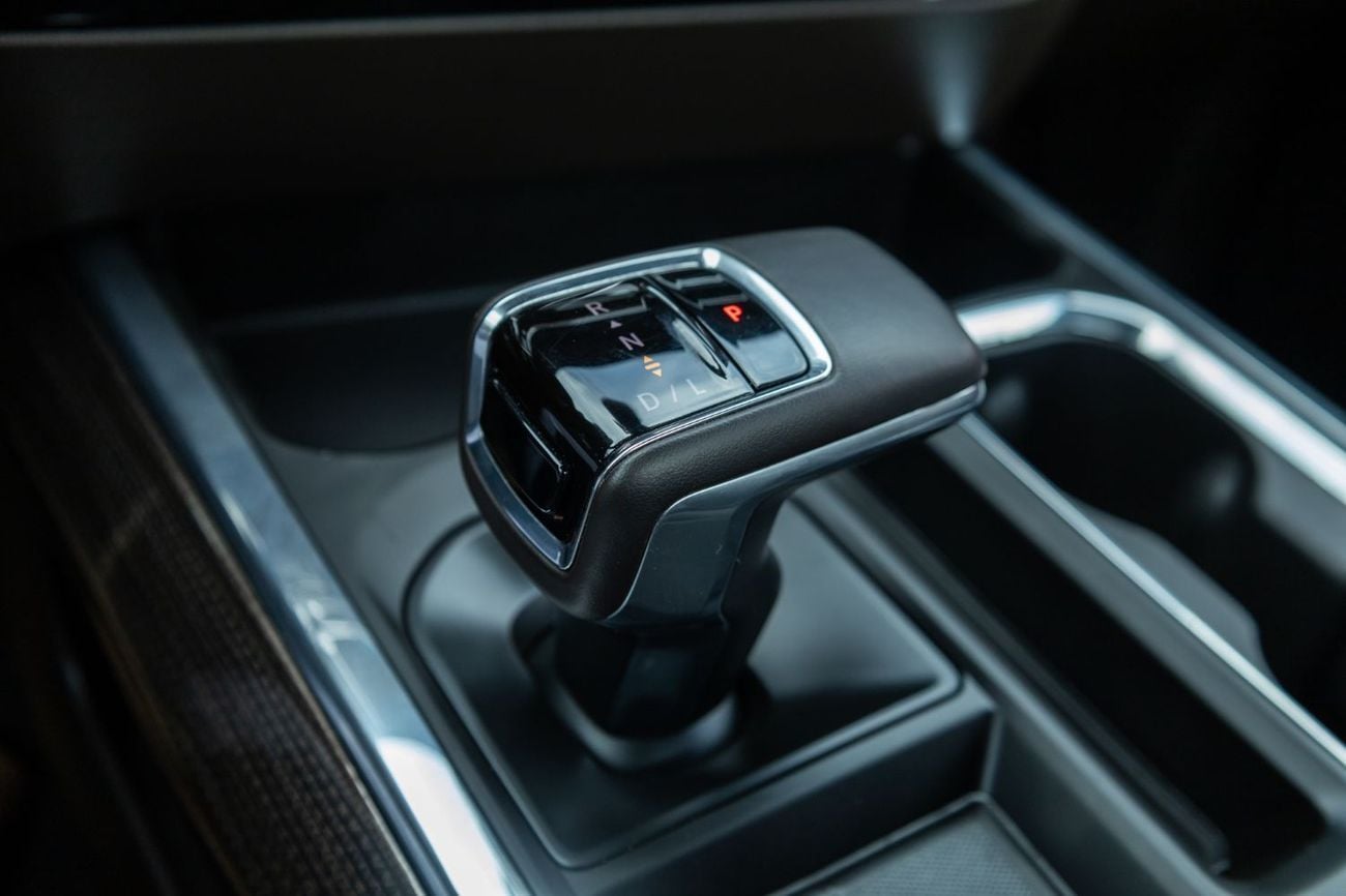 شيفروليه سيلفارادو 5.3 V8 Trail Boss