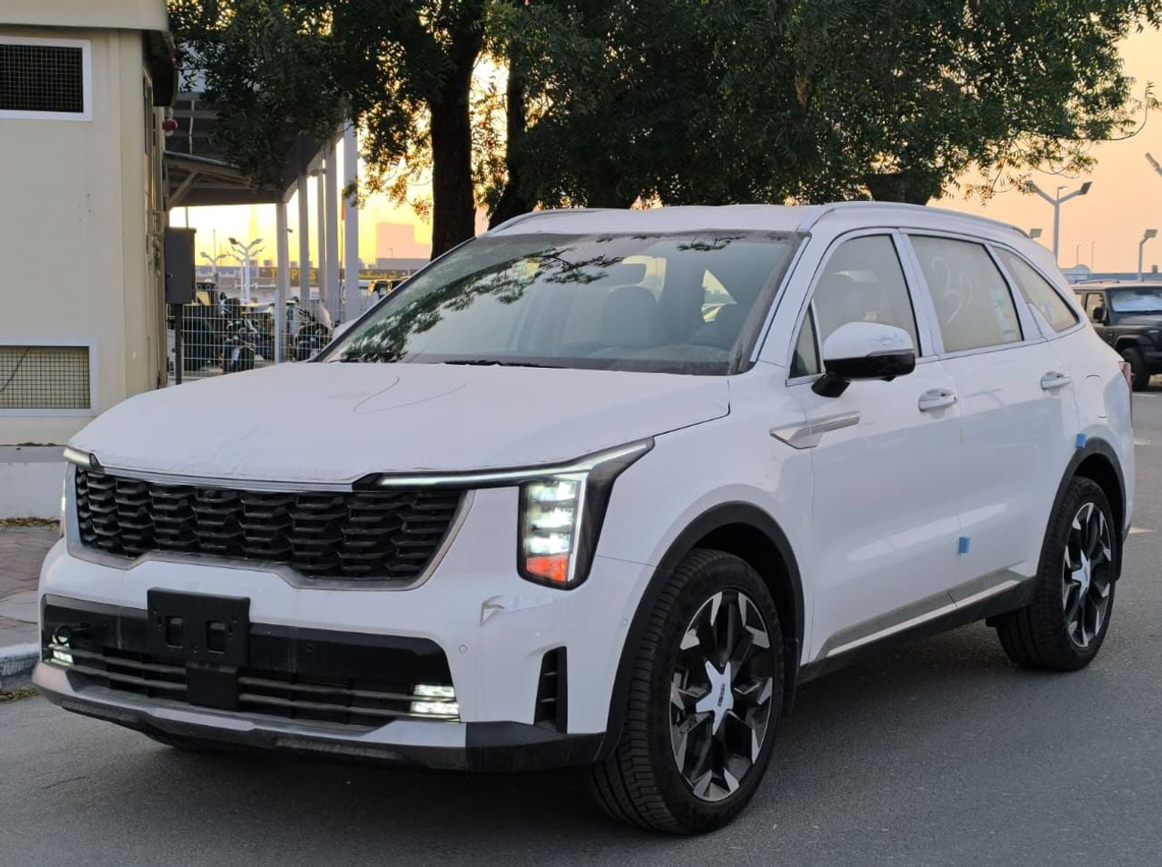 كيا سورينتو 3.5L FWD GCC Specs Full Option 2025 Model Brand New