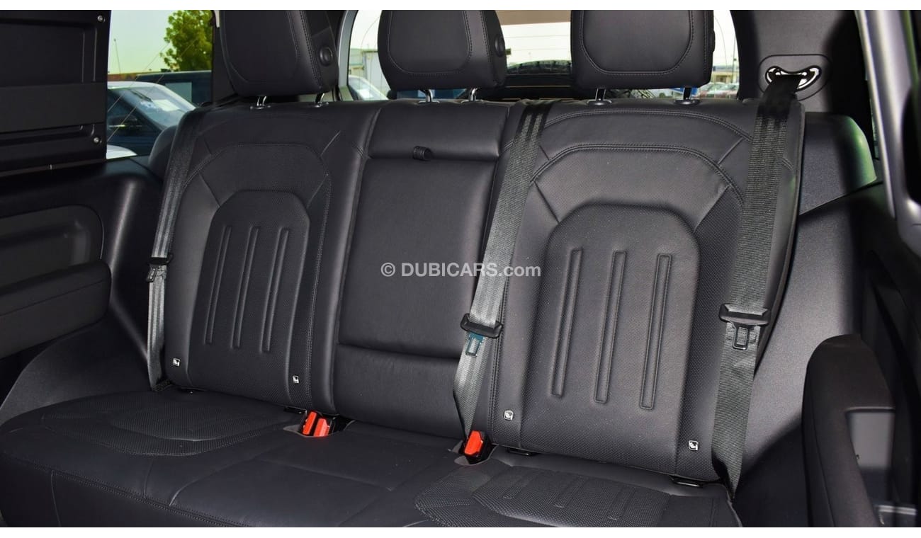 Land Rover Defender 90 2.0 SE P300