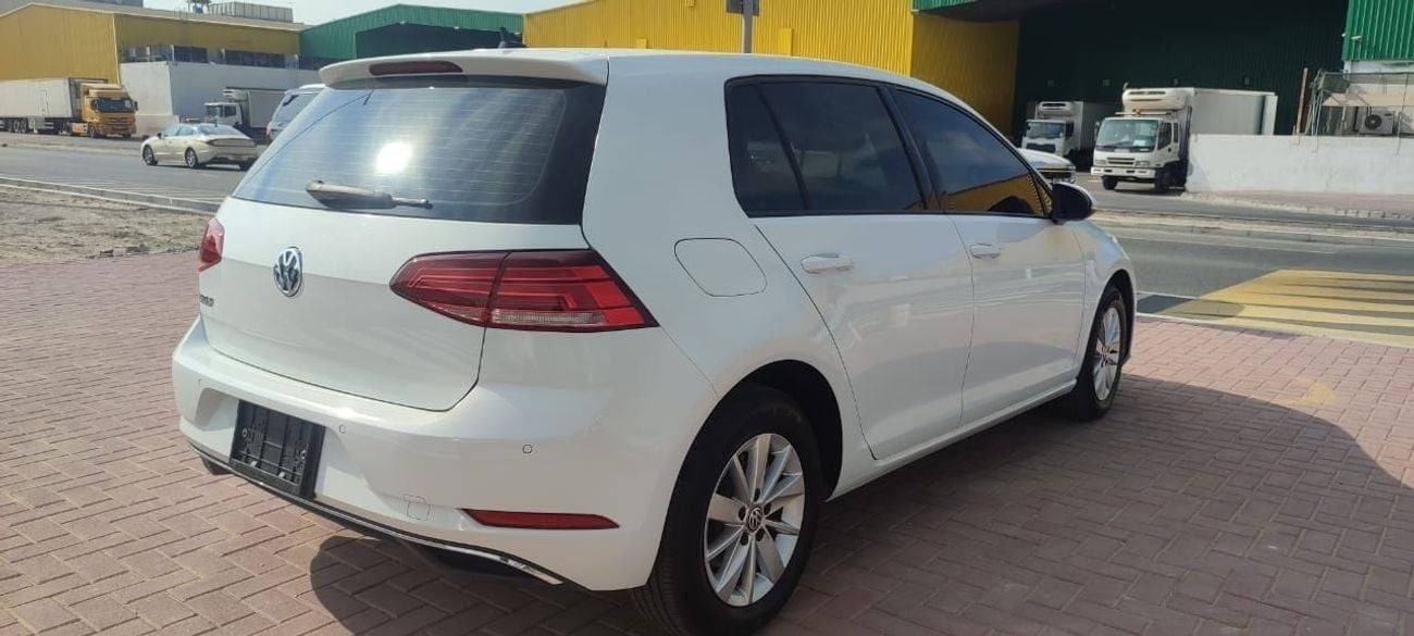 Volkswagen Golf S 1.2L