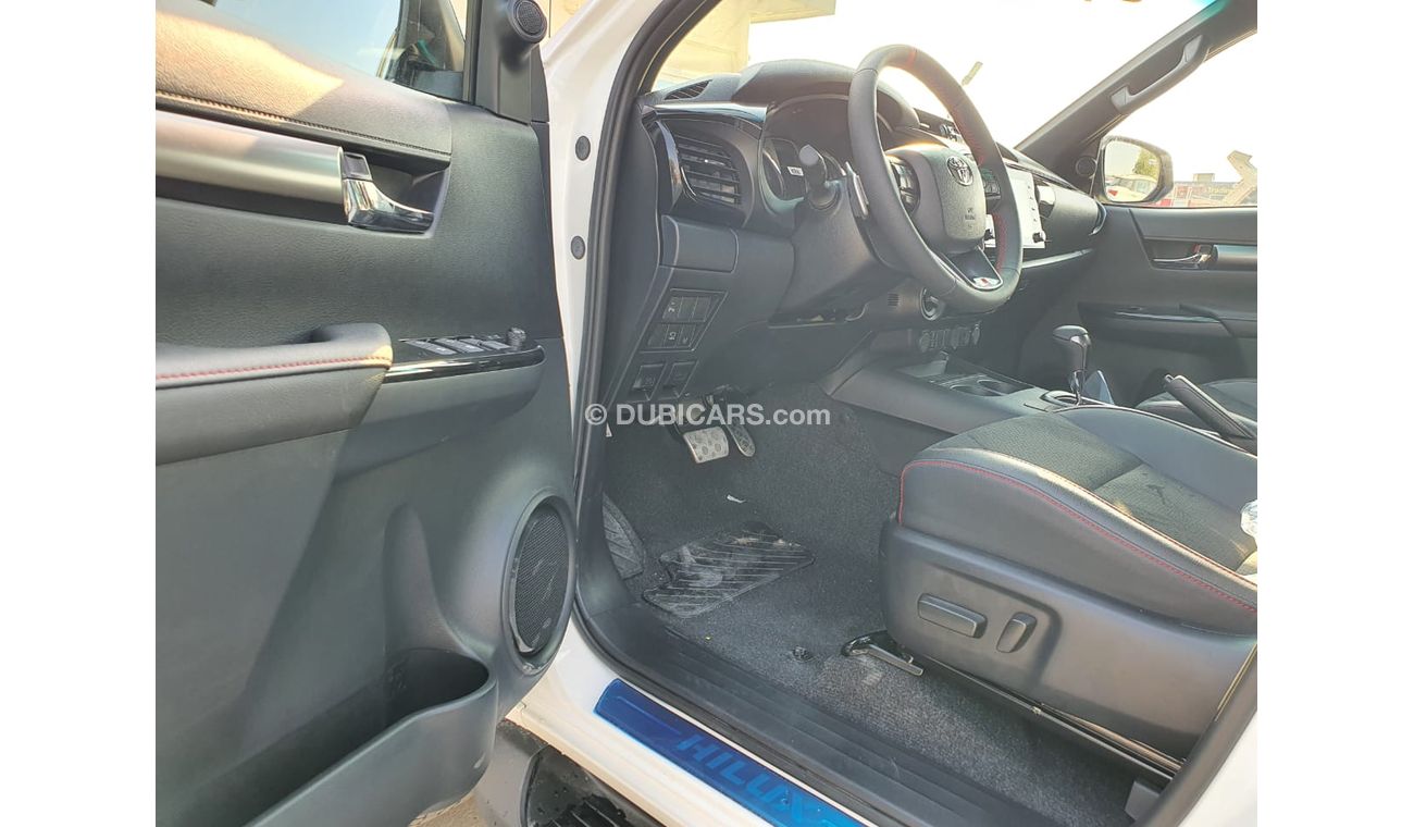 Toyota Hilux Toyota Hilux 2.8 Diesel DC 4*4 6AT GR-S