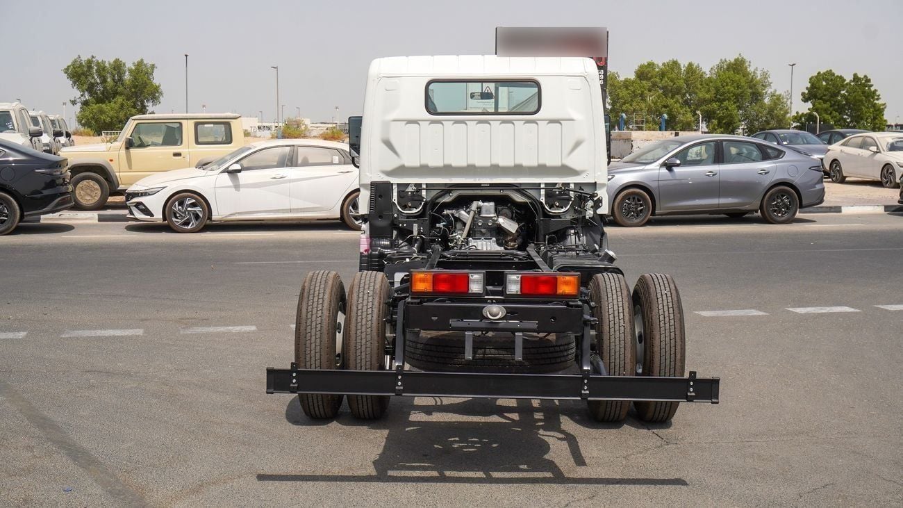 ميتسوبيشي فوسو كانتير Brand New Mitsubihsi Fuso Canter 2025 Export 4.2L M/T |White/Black|CANTERCHASSIS-170-ABS-2T|